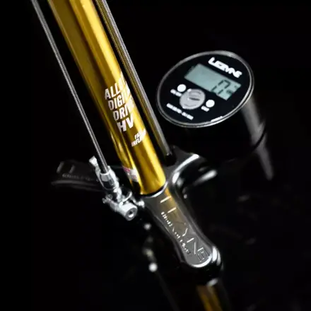 Lezyne pumpa 18K Digital Drive With Presta Pro Head